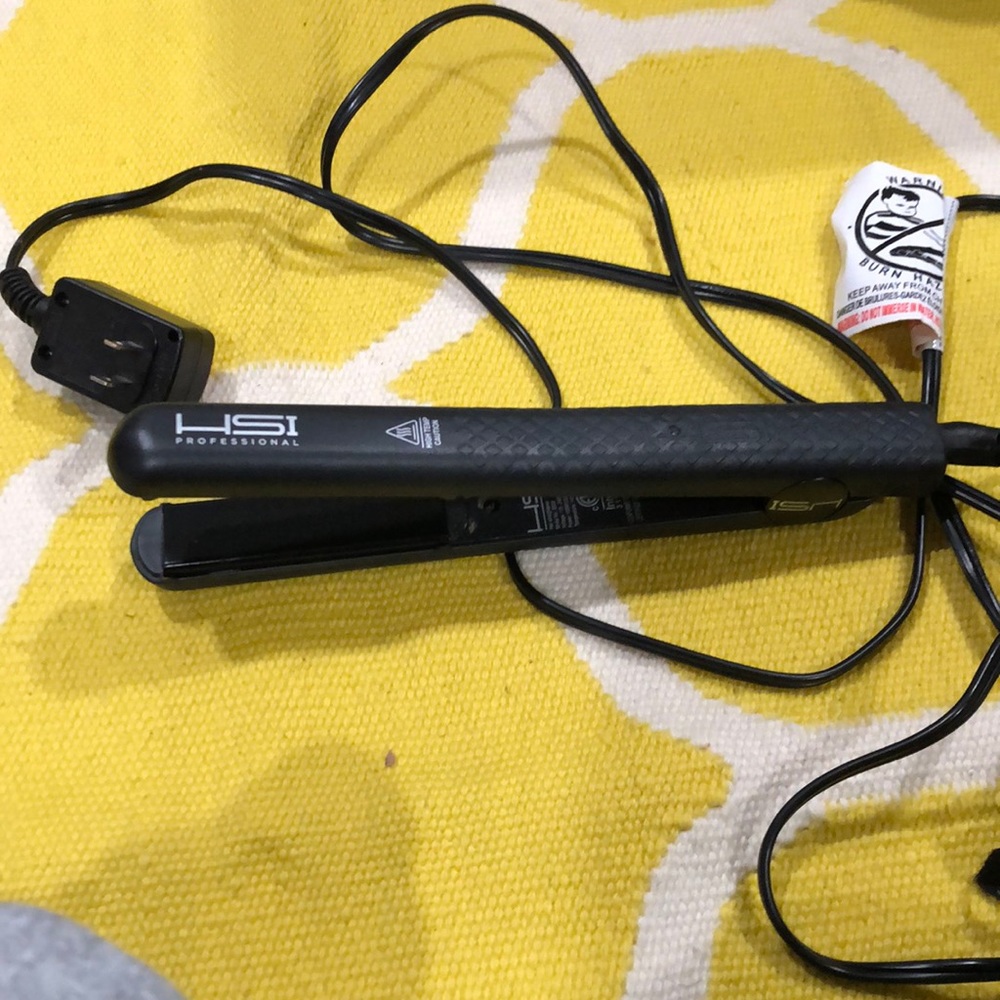 Hair straightener